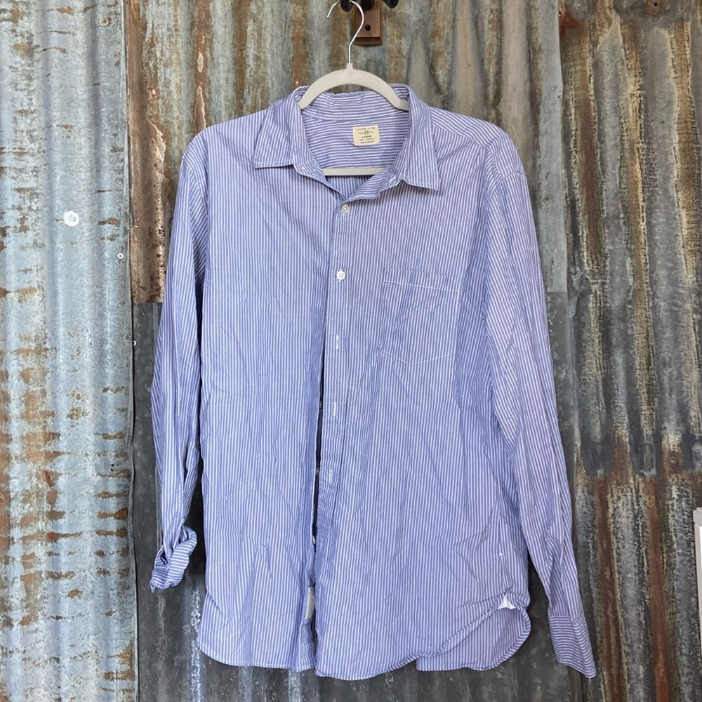 striped button up, size L {16-16 1/2} very lightly worn, great condition!